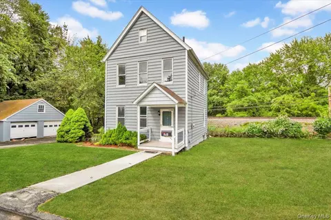 233 Brady Ave, Mount Pleasant, NY 10532