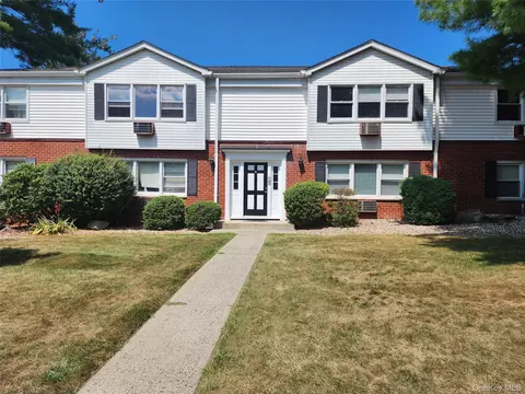 2 Revere Ct #2108, Ramapo, NY 10901