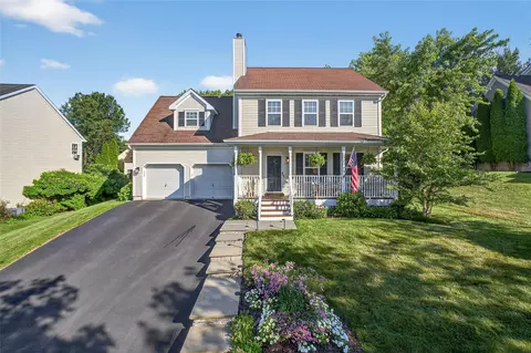 36 Bush Creek Ln, Beekman, NY 12570