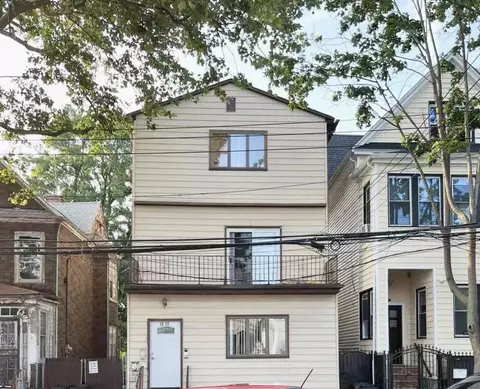78-27 90th Ave, New York, NY 11421