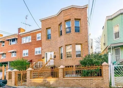 832 E 224th St, New York, NY 10466