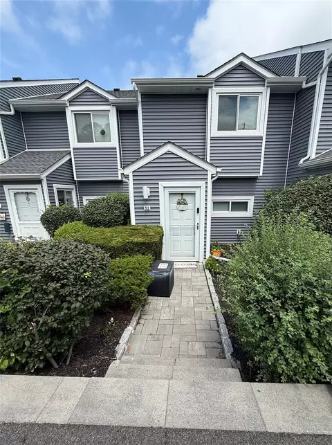 32 Waterview Est #32, Peekskill, NY 10566