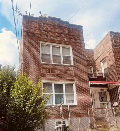 2237 Ellis Ave, New York, NY 10462