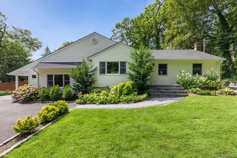 66 Chichester Rd, Huntington, NY 11743