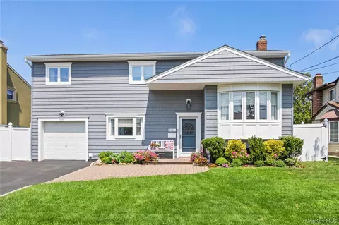 3483 Steven Rd, Baldwin, NY 11510