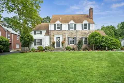 10 Burling Ave, White Plains, NY 10605
