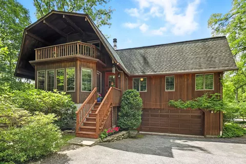 223 Hardscrabble Rd, Mount Pleasant, NY 10510