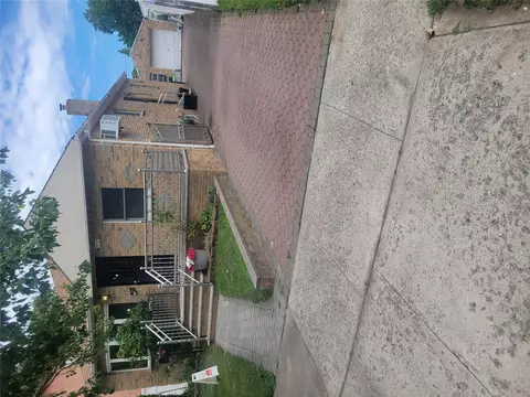 157-27 23rd Ave, New York, NY 11357