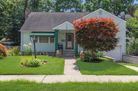 920 Clinton Pl, Baldwin, NY 11510