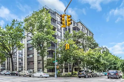 98-50 63rd Dr #5F, Rego Park, NY 11374