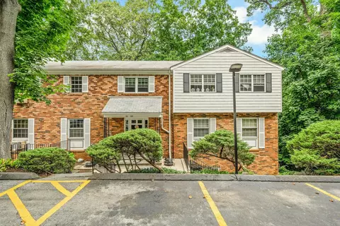 106 Woodland Hills Rd, Greenburgh, NY 10603