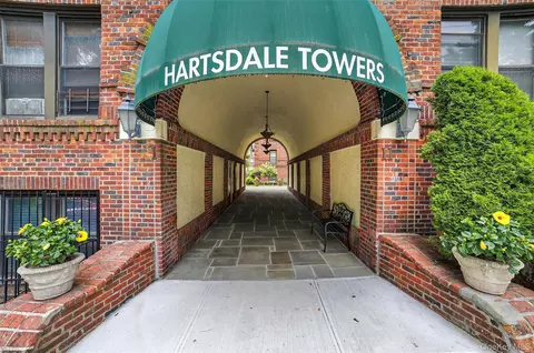 11 Columbia Ave #C7, Greenburgh, NY 10530
