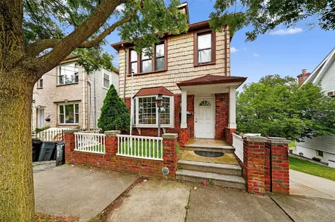 1617 Ohm Ave, New York, NY 10465