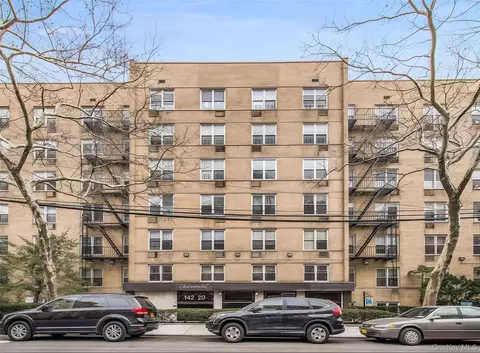 142-20 Franklin Ave #2G, New York, NY 11355