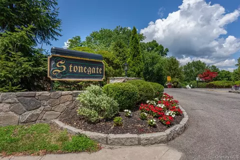 1840 Crompond Rd #7B8, Peekskill, NY 10566
