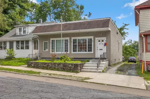375 3rd St, Newburgh, NY 12550
