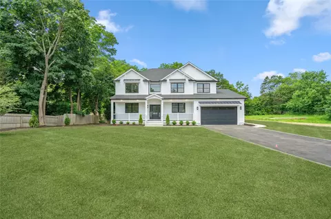 2 Carmine Ct, Commack, NY 11725