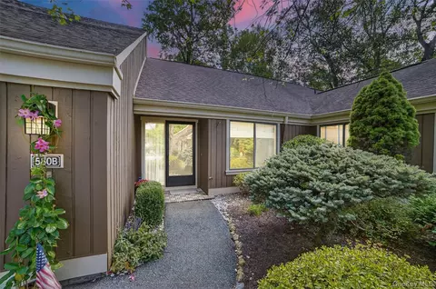 580 Heritage Hls #B, Somers, NY 10589