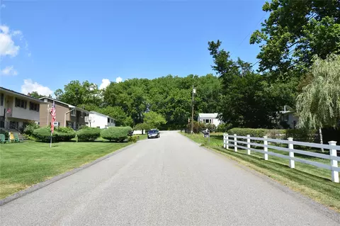Stewart Avenue, Fishkill, NY 12508 photo 9