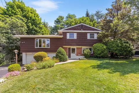 103 Parkview Rd, Greenburgh, NY 10523