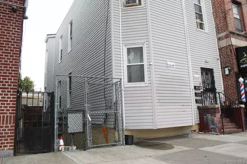 1731 White Plains Rd, New York, NY 10462