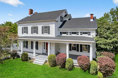 169 Greeves Rd, Wawayanda, NY 10958