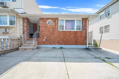 13116 140th St, Jamaica, NY 11436
