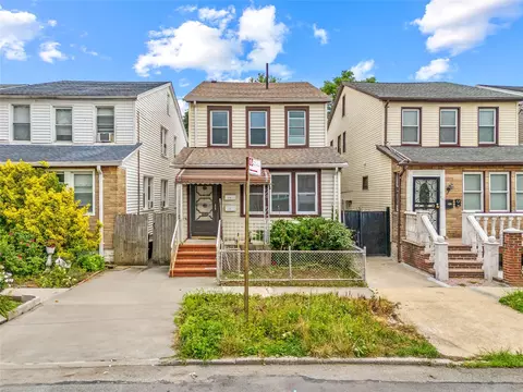 140-24 Quince Ave, Flushing, NY 11355