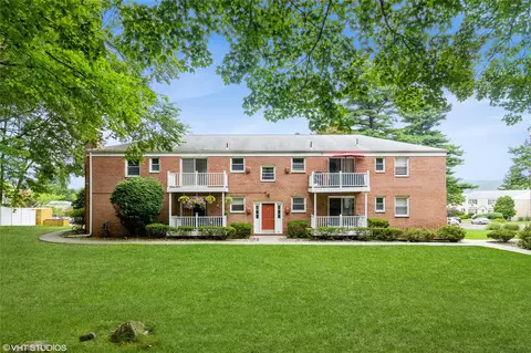 11 Lenox Ct #1004, Ramapo, NY 10901