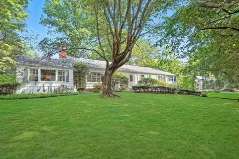 79 Penn Rd, Scarsdale, NY 10583