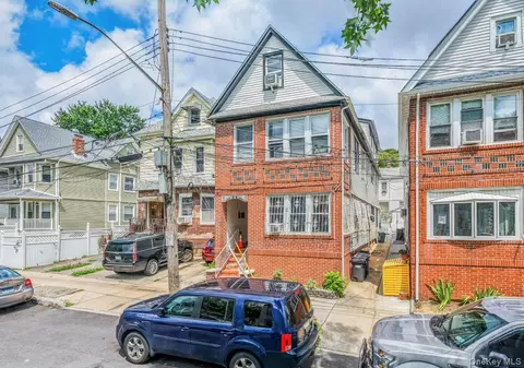 76-53 85th Rd, New York, NY 11421