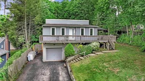 55 Putnam Rd, Cortlandt, NY 10567