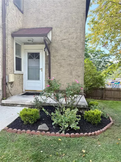 151 N Evarts Ave #2, Greenburgh, NY 10523