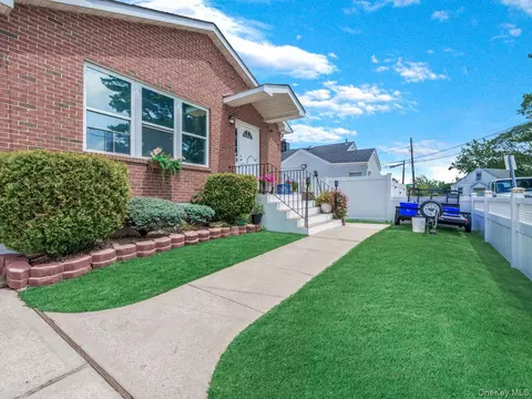 39 Mirin Ave, Roosevelt, NY 11575