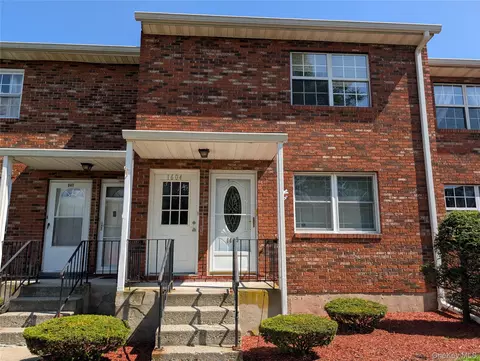 276 Temple Hill Rd #1604, New Windsor, NY 12553