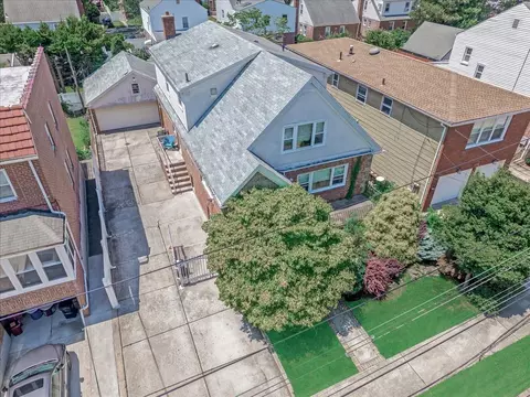47-24 197th St, Flushing, NY 11358