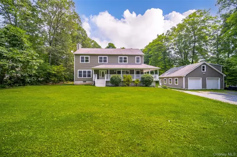 221 Rabbit Run Rd, Clintondale, NY 12515
