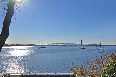 View/Area - 74 Aster Pl #74, New York, NY 10465 photo 4 of 9
