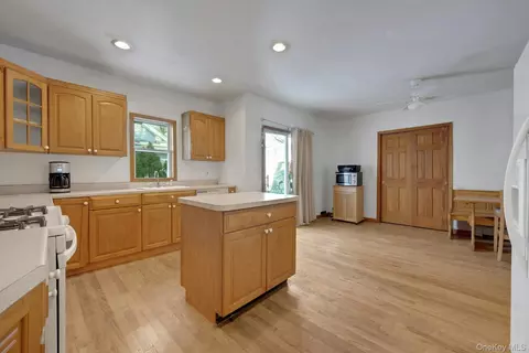 Kitchen - 74 Aster Pl #74, New York, NY 10465 photo 2 of 2