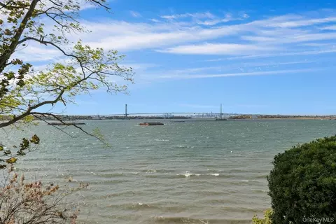 View/Area - 74 Aster Pl #74, New York, NY 10465 photo 8 of 9