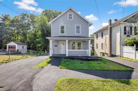 14 Chestnut St, Port Jervis, NY 12771