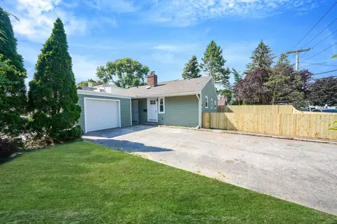 2164 Grove St, Baldwin, NY 11510