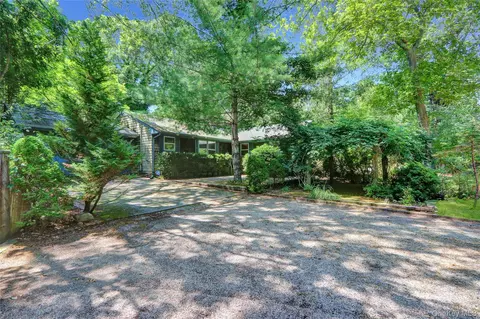273 Ferry Rd, Sag Harbor, NY 11963