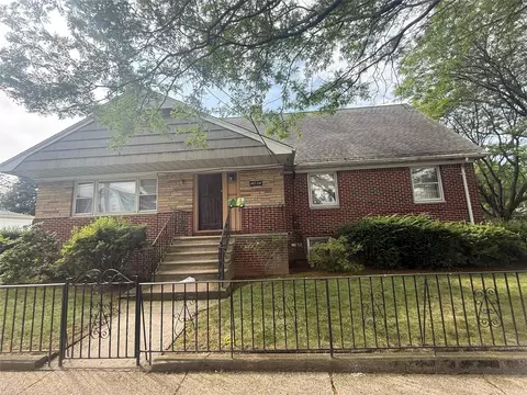 149-04 Cherry Ave, Flushing, NY 11355 photo 1