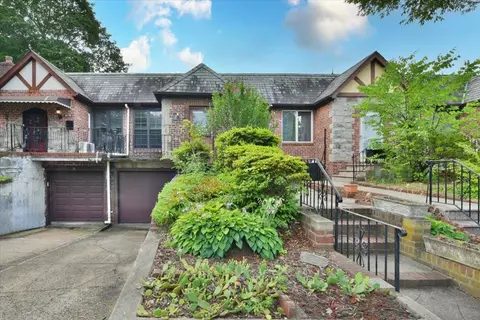 85-76 66th Rd, New York, NY 11374