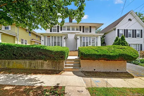 448 First Ave, Pelham, NY 10803