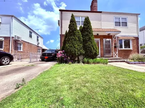 50-17 184 St, New York, NY 11365