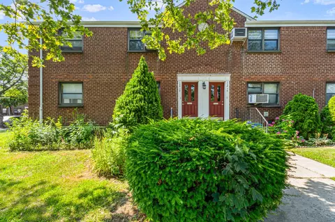158-18 Cross Island Pkwy #6-7, Whitestone, NY 11357