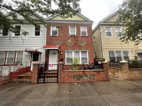 4722 98th St, New York, NY 11368