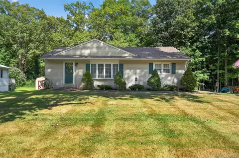 86 Westwood Dr, Newburgh, NY 12550